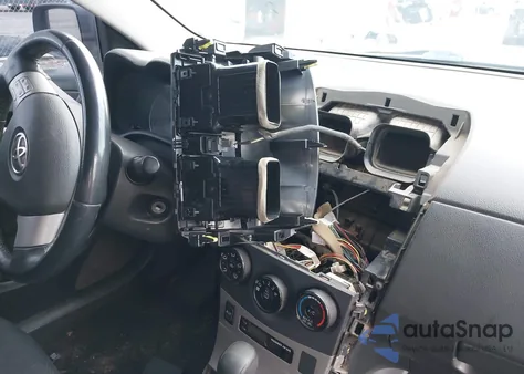 2010 Toyota Corolla S z USA, uszkodzony, nr VIN 1NXBU4EE2AZ240164